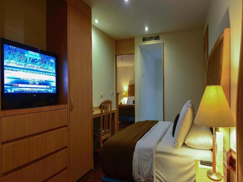 Hotel Riazor Aeropuerto Mexiko-Stadt Zimmer foto